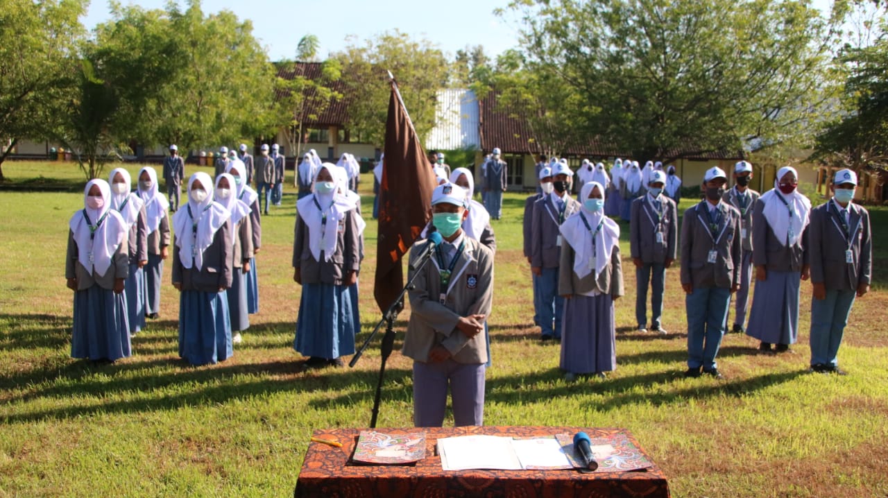 Pelantikan Pengurus OSIS Masa Bakti 2021